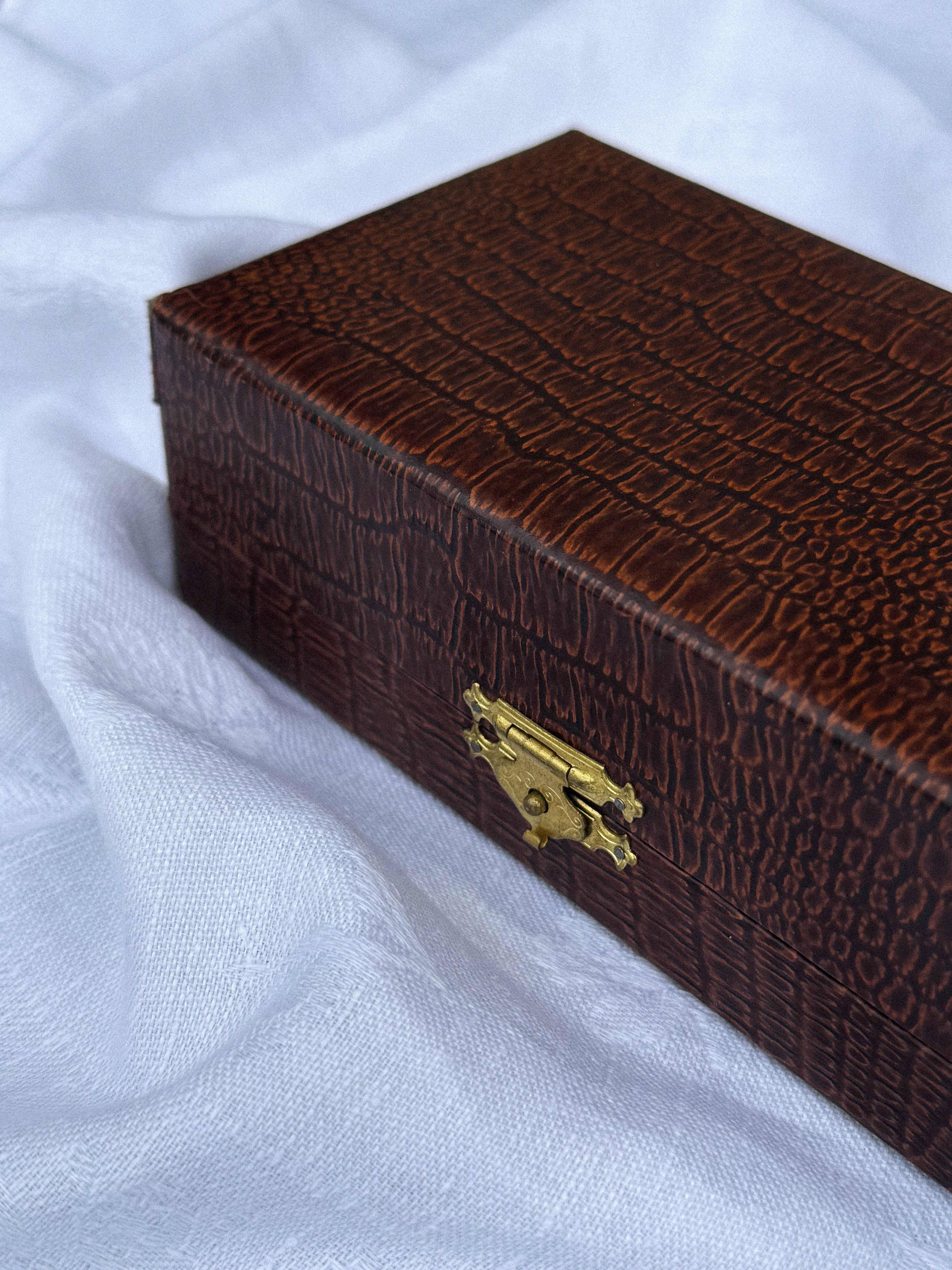 Set 2 porcelánových solniček Limoges France