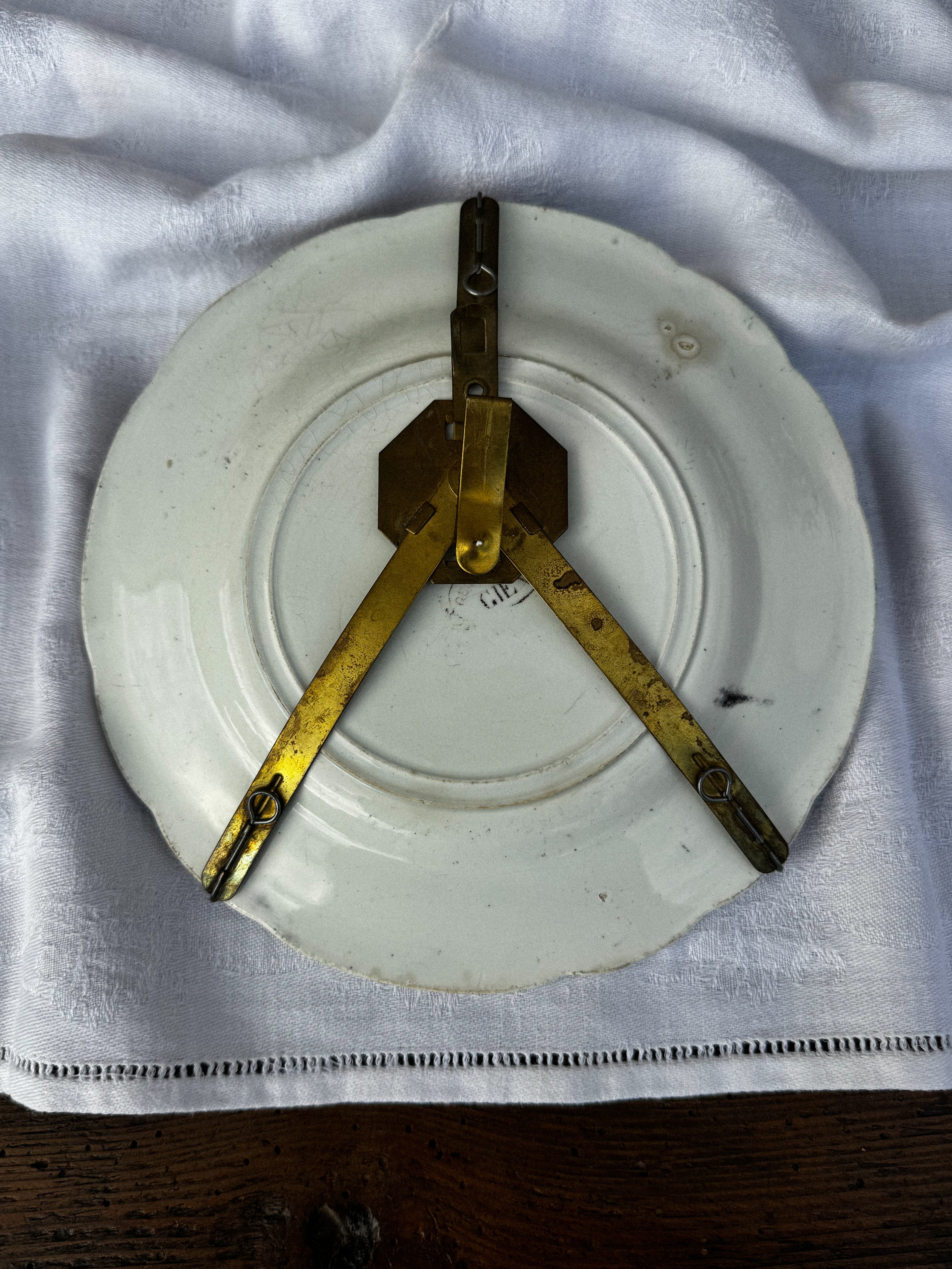 Starožitný dekorativní talíř GIEN