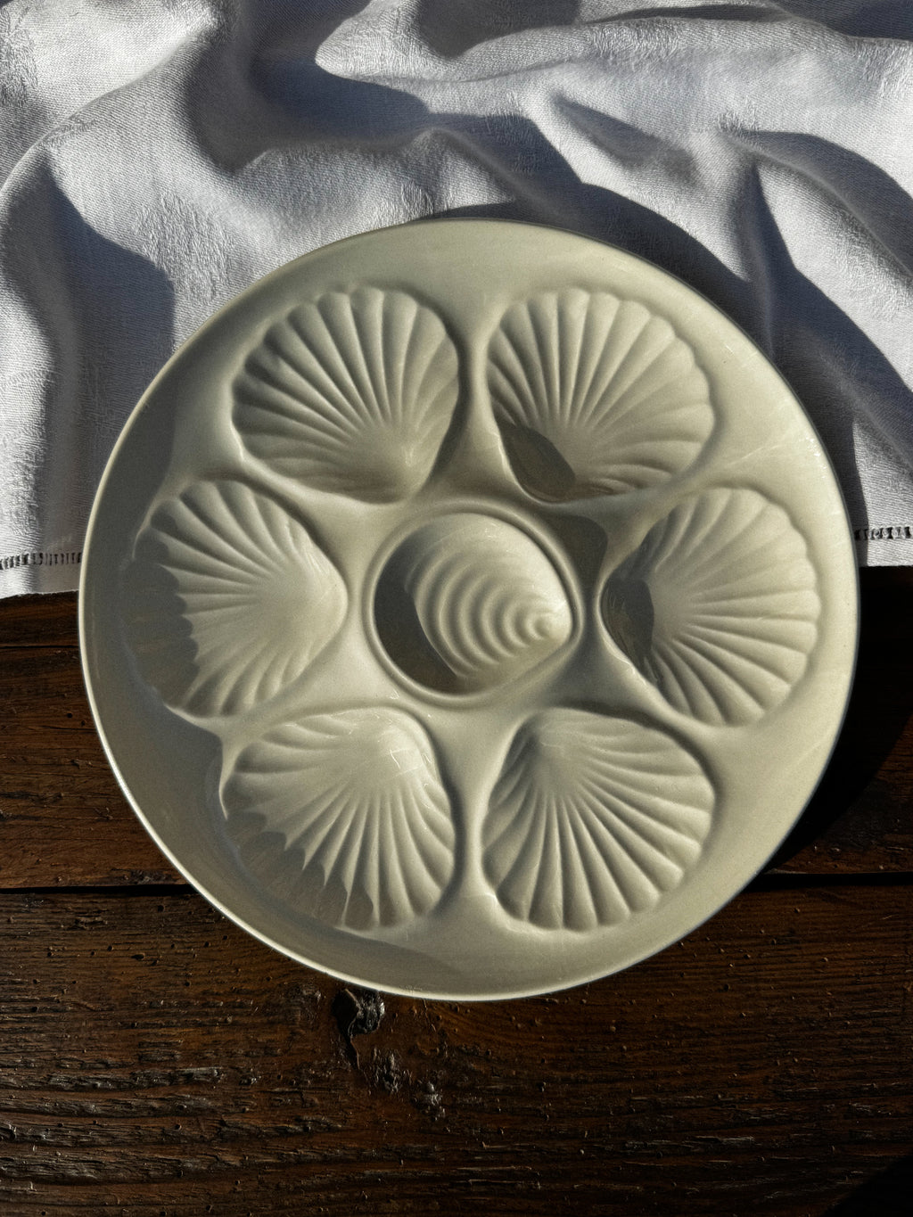 Sada 2 vintage talířů na ústřice