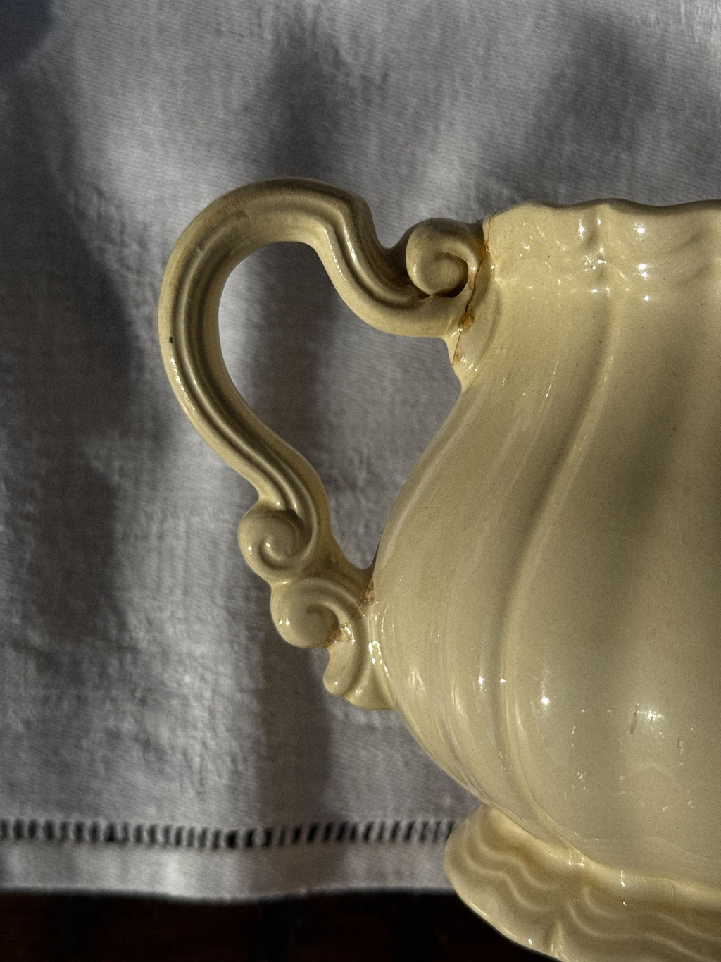 Starožitná keramická konvička Digoin & Sarreguemines