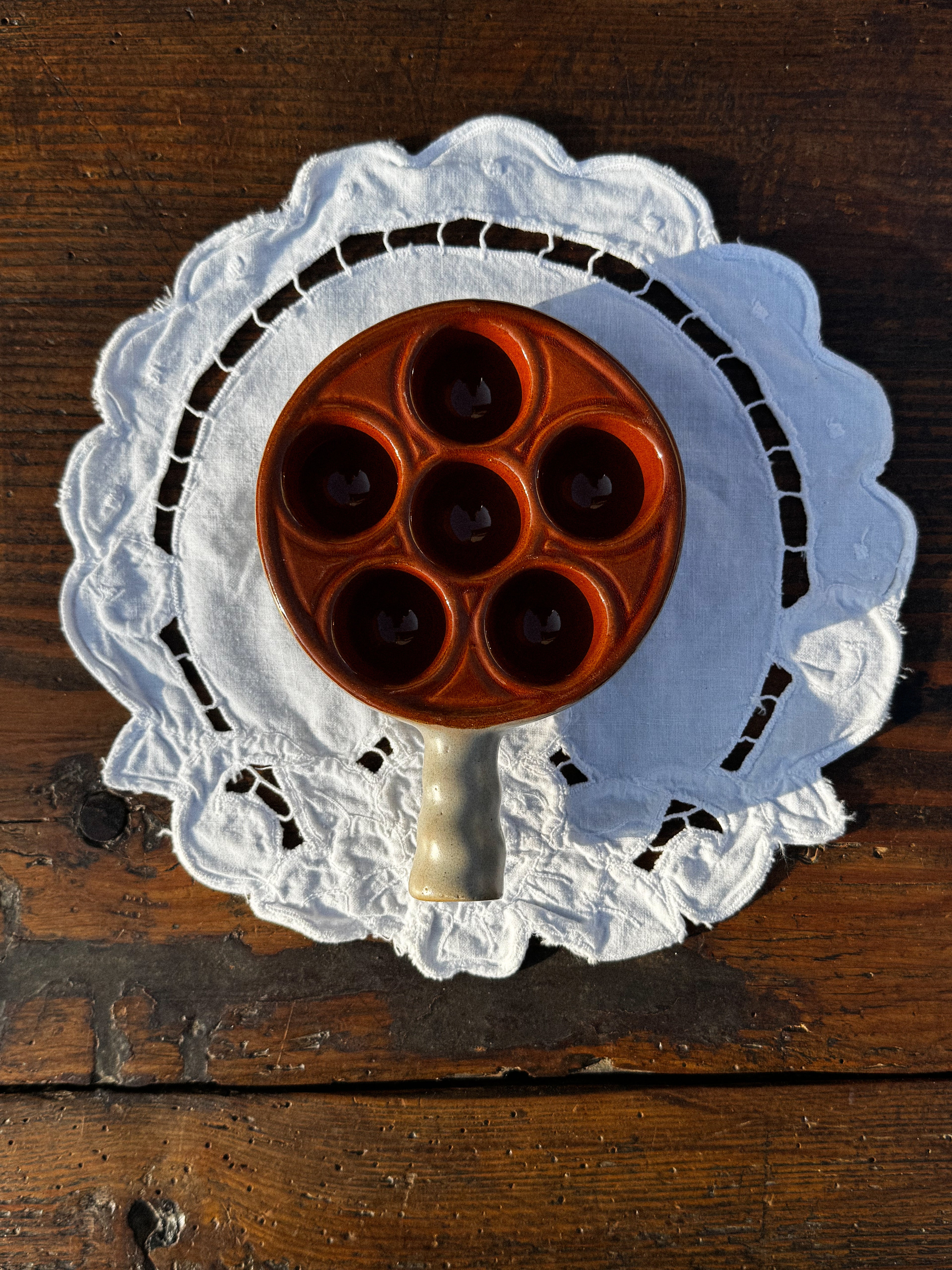 Keramická šedo-hnědá miska na šneky Emile Henry