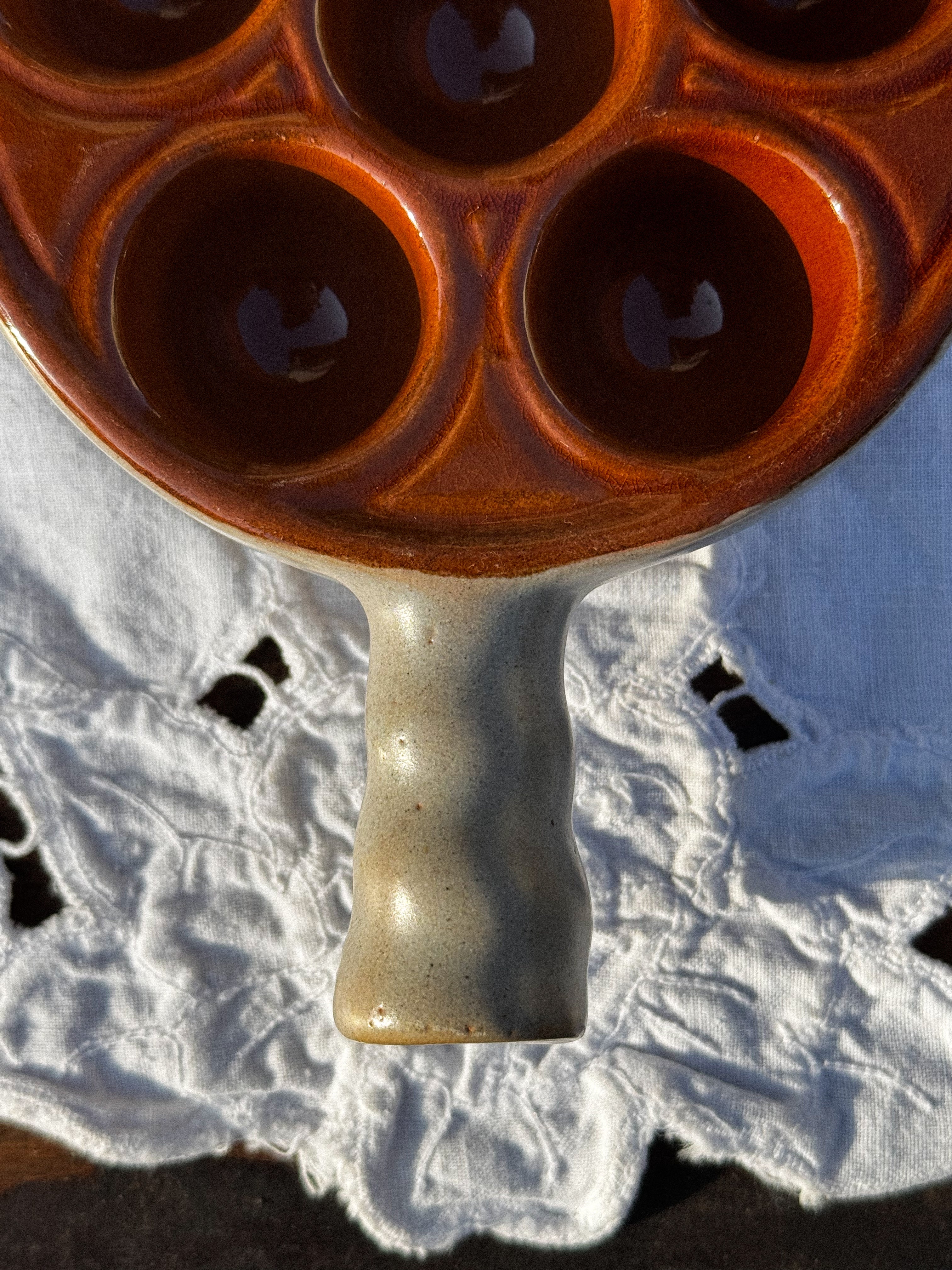 Keramická šedo-hnědá miska na šneky Emile Henry