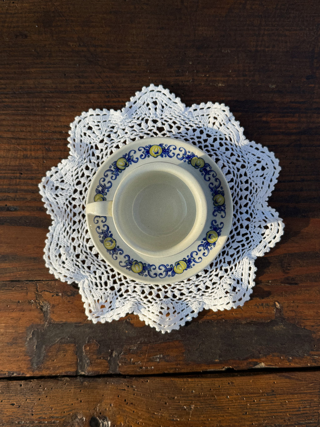 Malý vintage šálek s podšálkem Villeroy & Boch