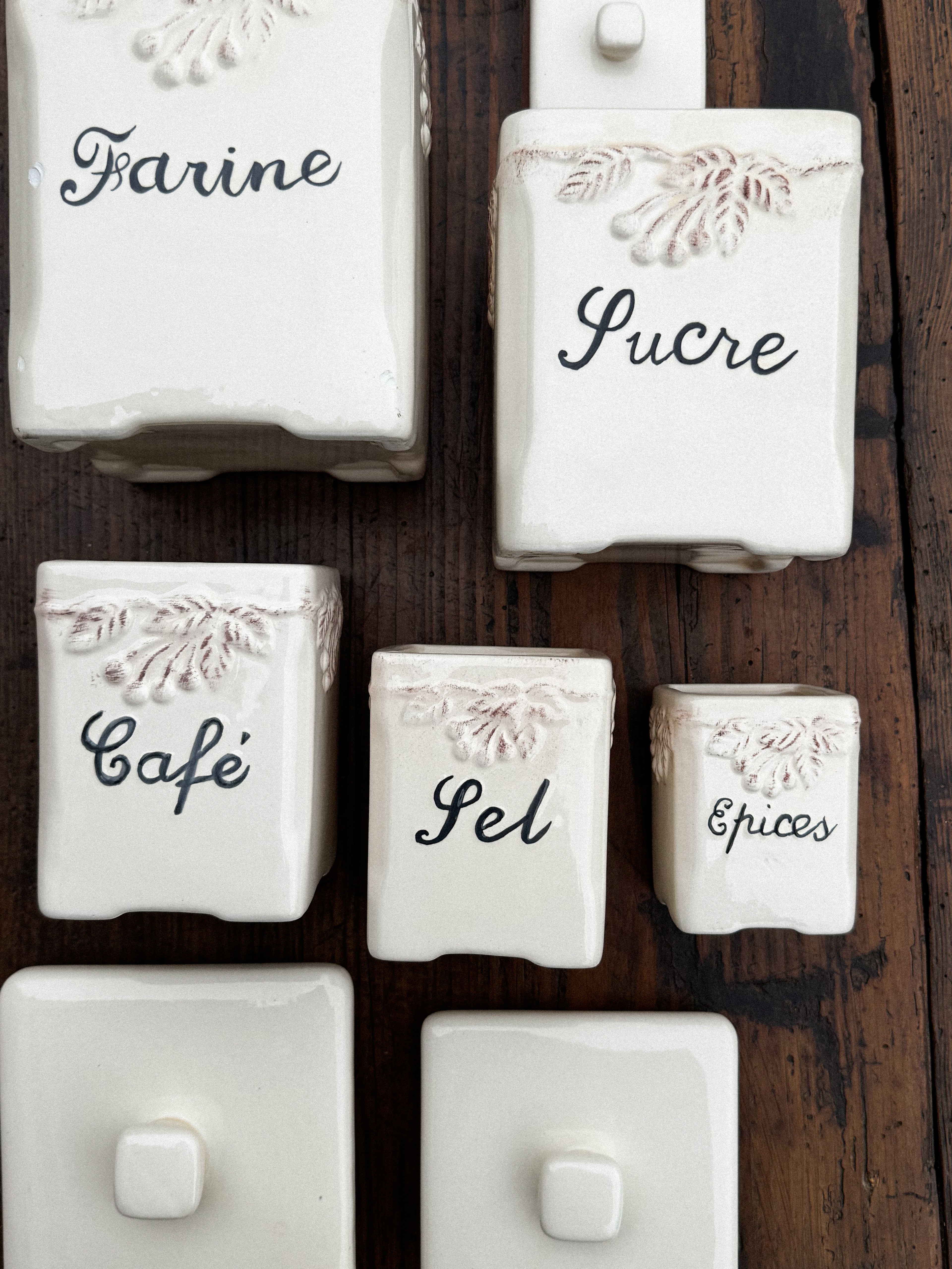 Vintage francouzské dózy na mouku, cukr, kávu, sůl a koření