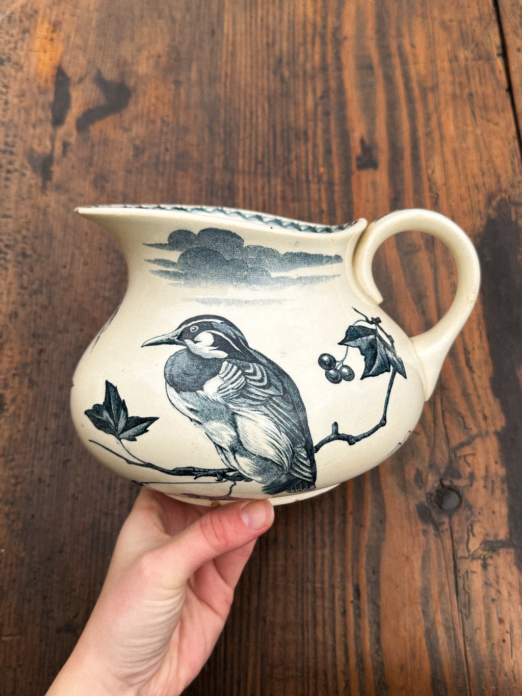 Francouzský toaletní set Lunéville 19. století – miska, džbán a mýdlenka