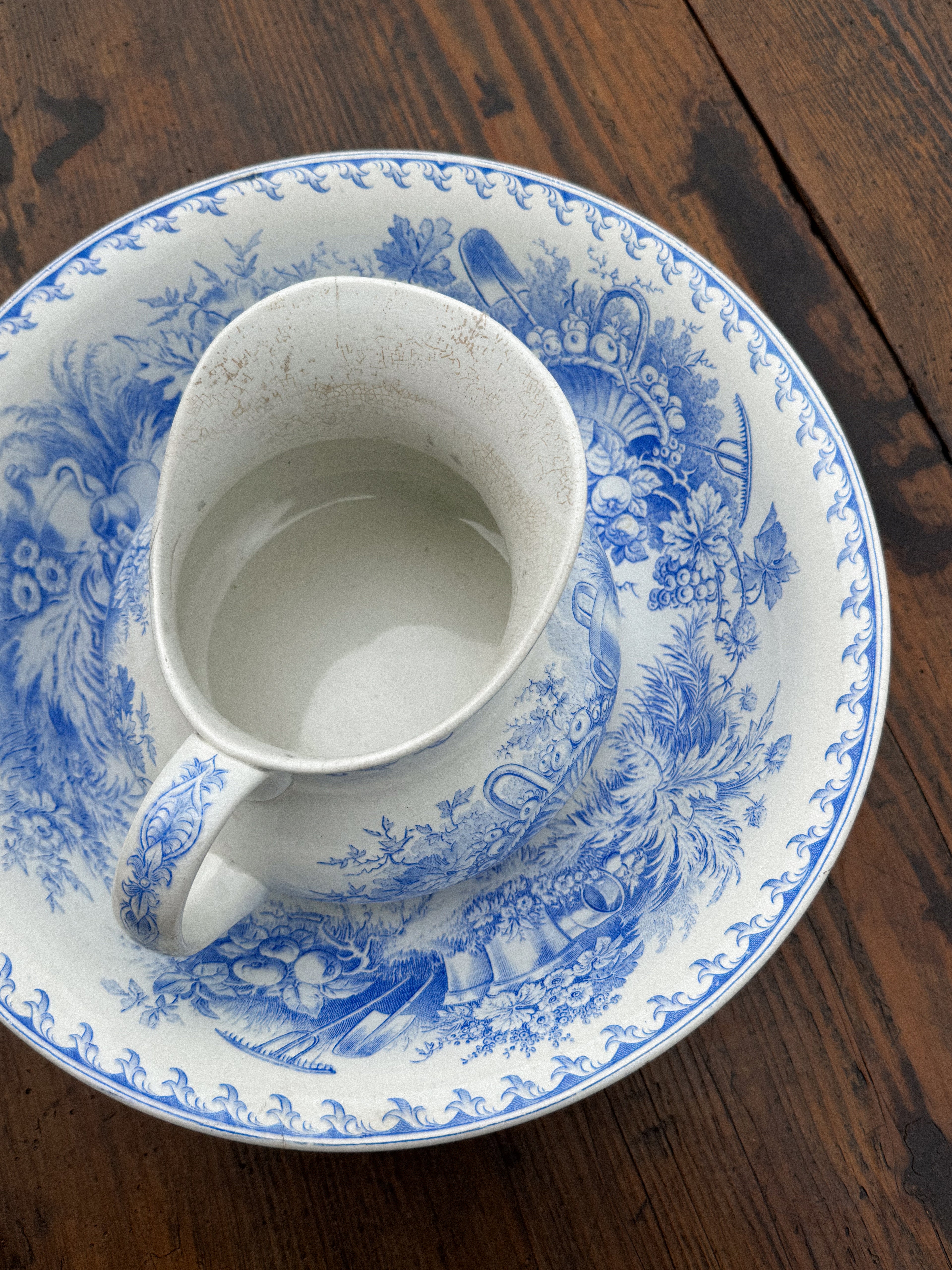 Starožitný francouzský toaletní set U&C Sarreguemines z 19. století