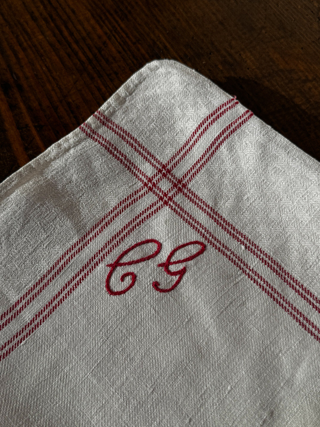 Stará lněná utěrka s monogramem