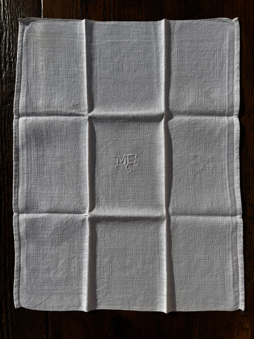 Látkový ubrousek s monogramem "MC" 1 ks č.1