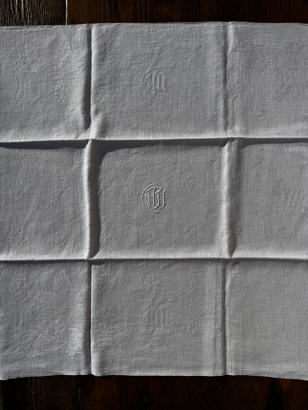 Set 2 látkových ubrousků s monogramem "AU"