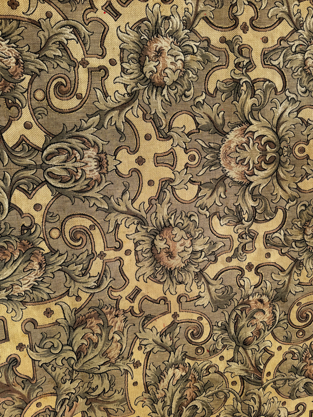 Přehoz na postel s třásněmi po obvodu