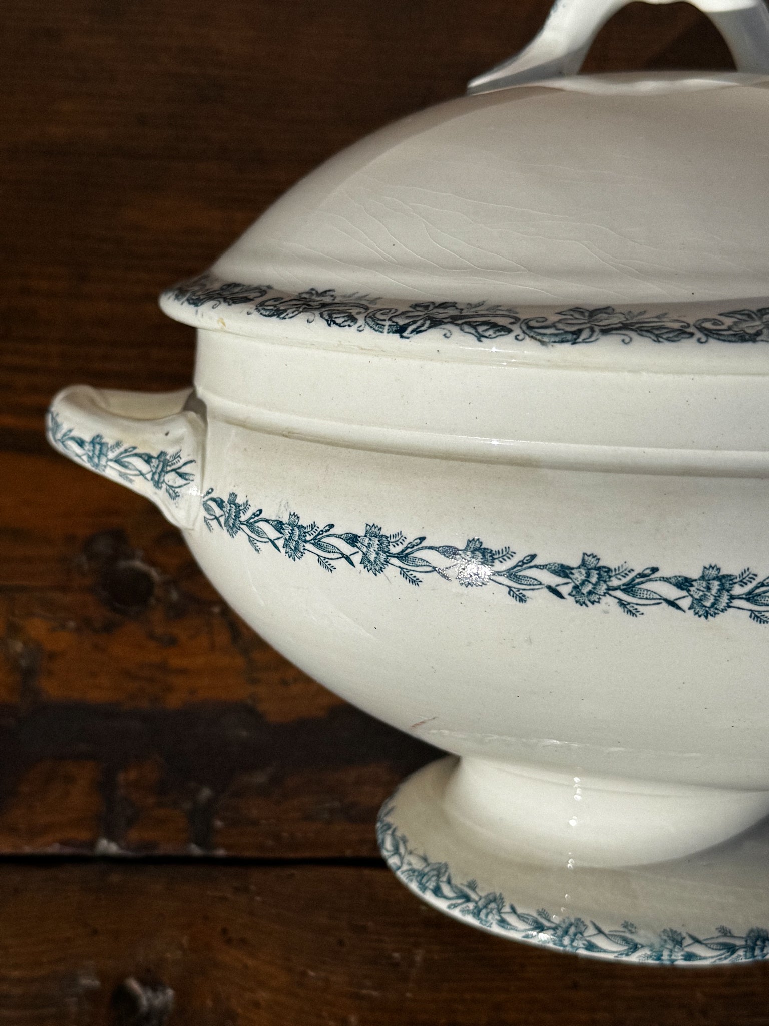 Starožitná mísa s poklicí Royale de Nimy