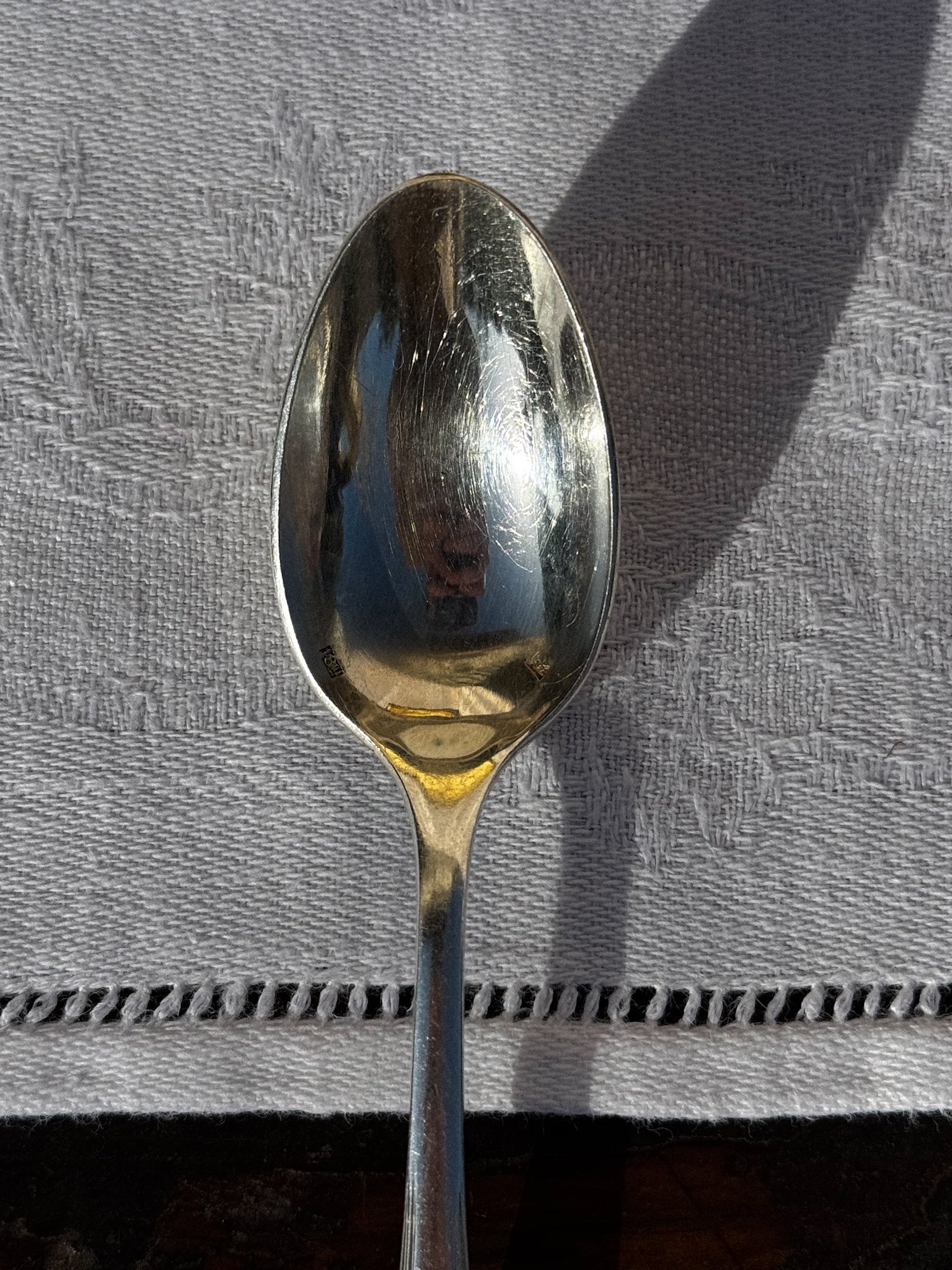 Sada 12 postříbřených lžiček v kazetě