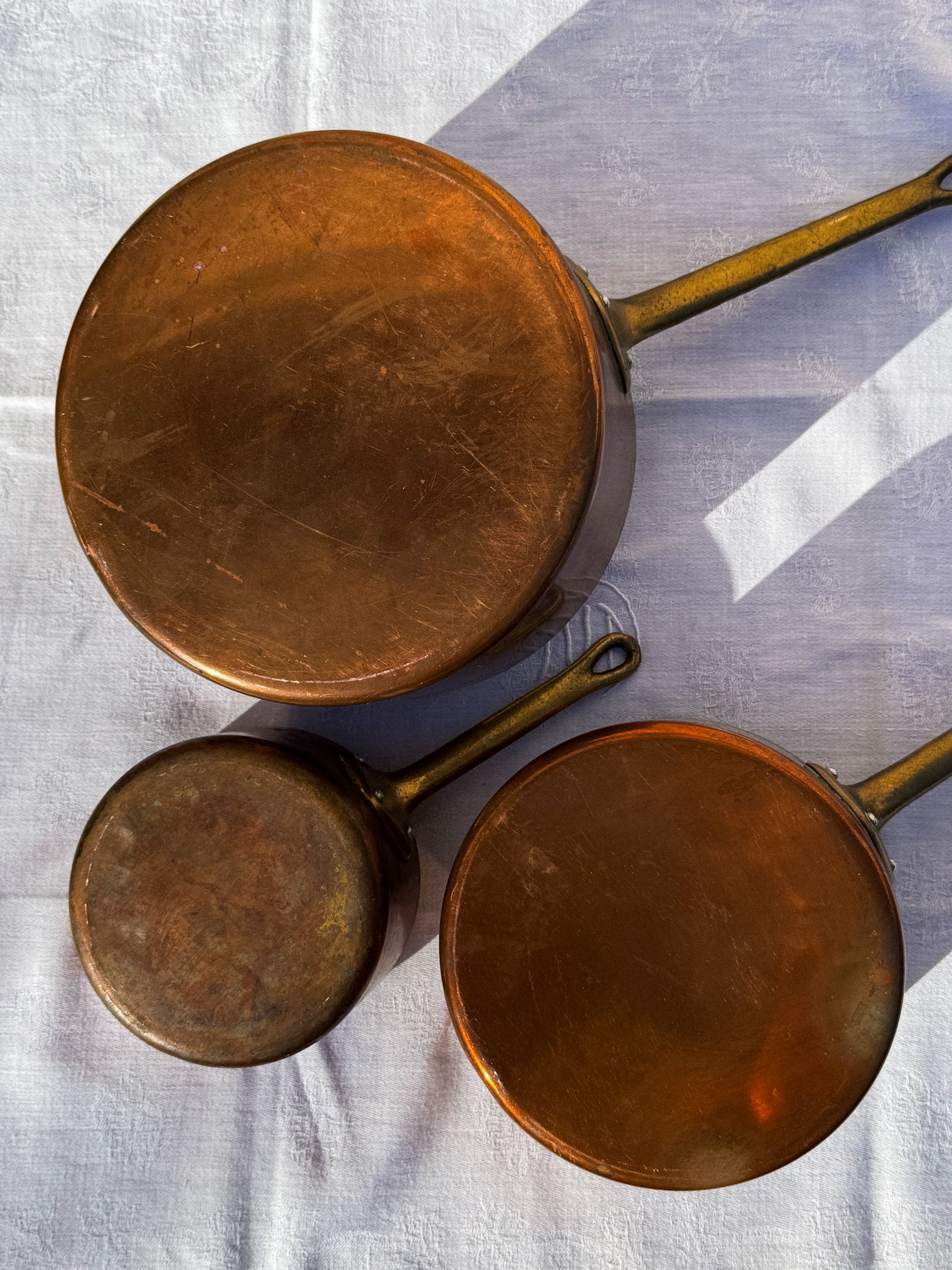 Sada 3 starožitných měděných rendlíků