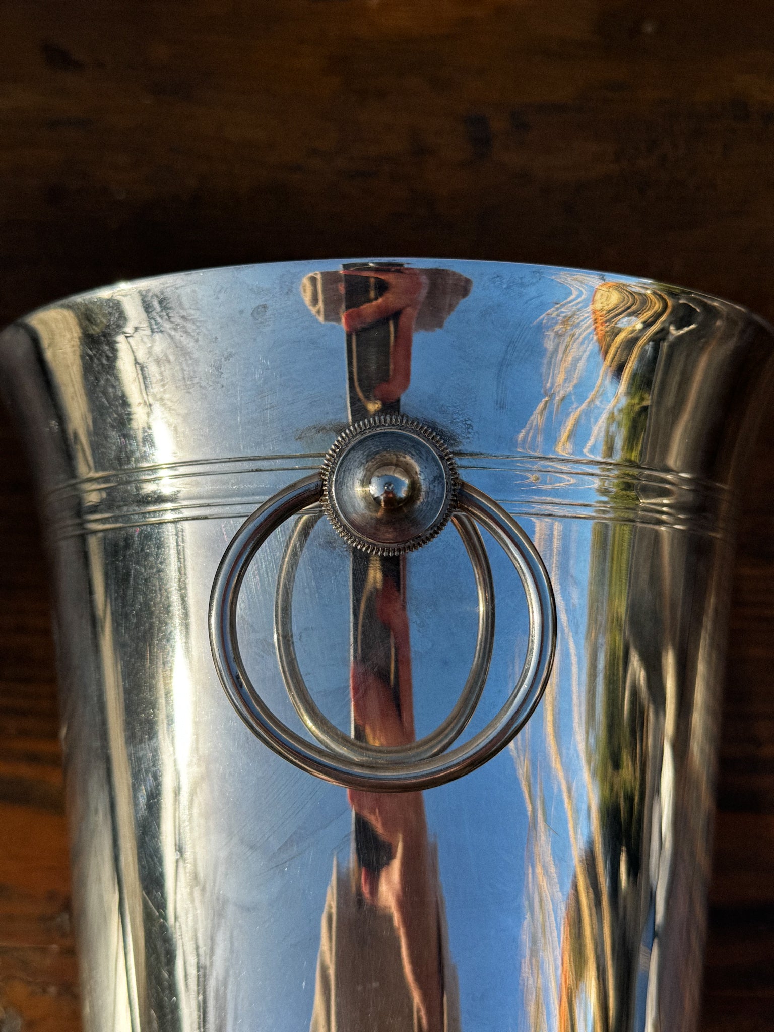 Postříbřená chladicí nádoba na víno