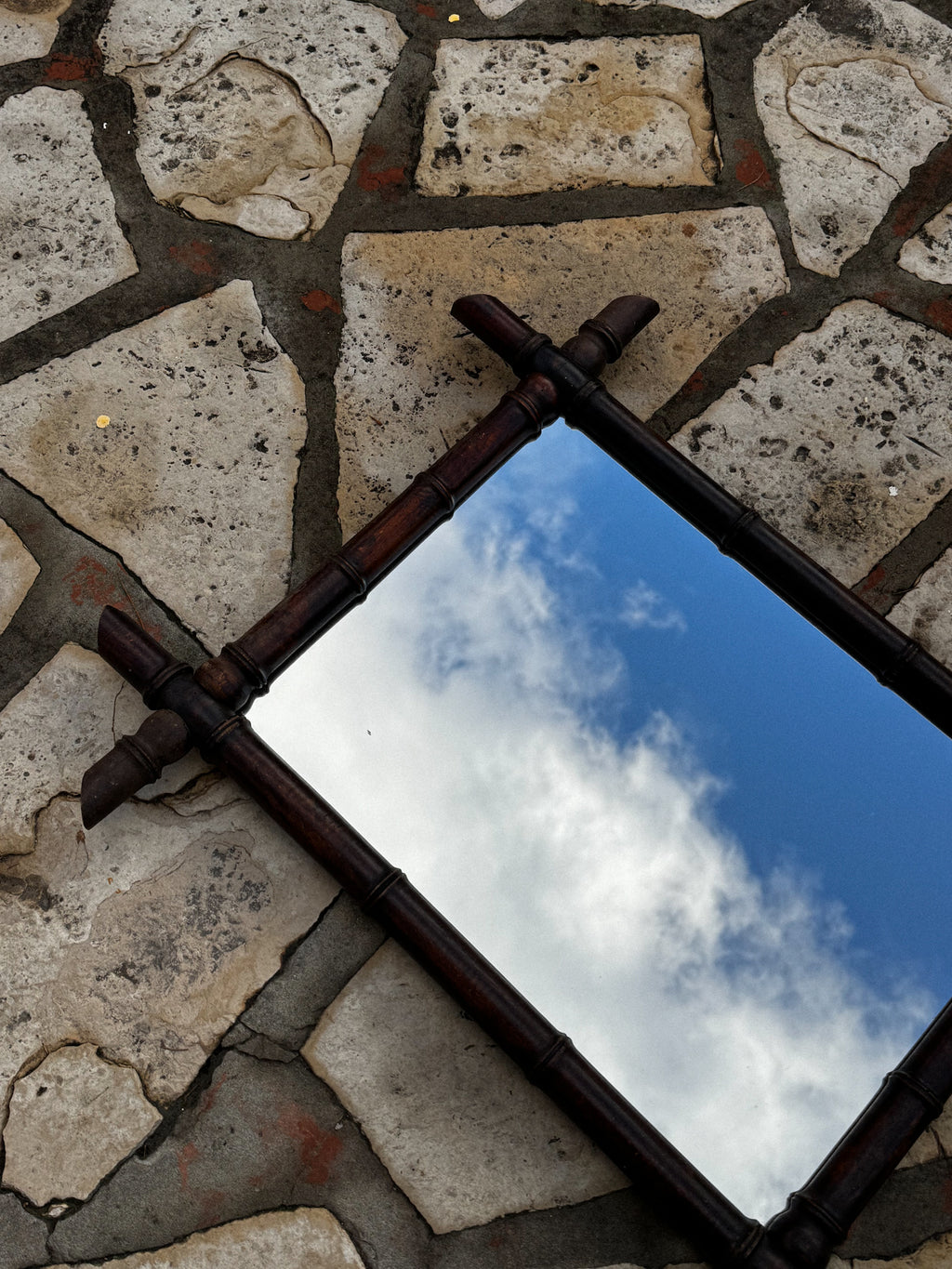 Zrcadlo s bambusově tvarovaným rámem 20. století