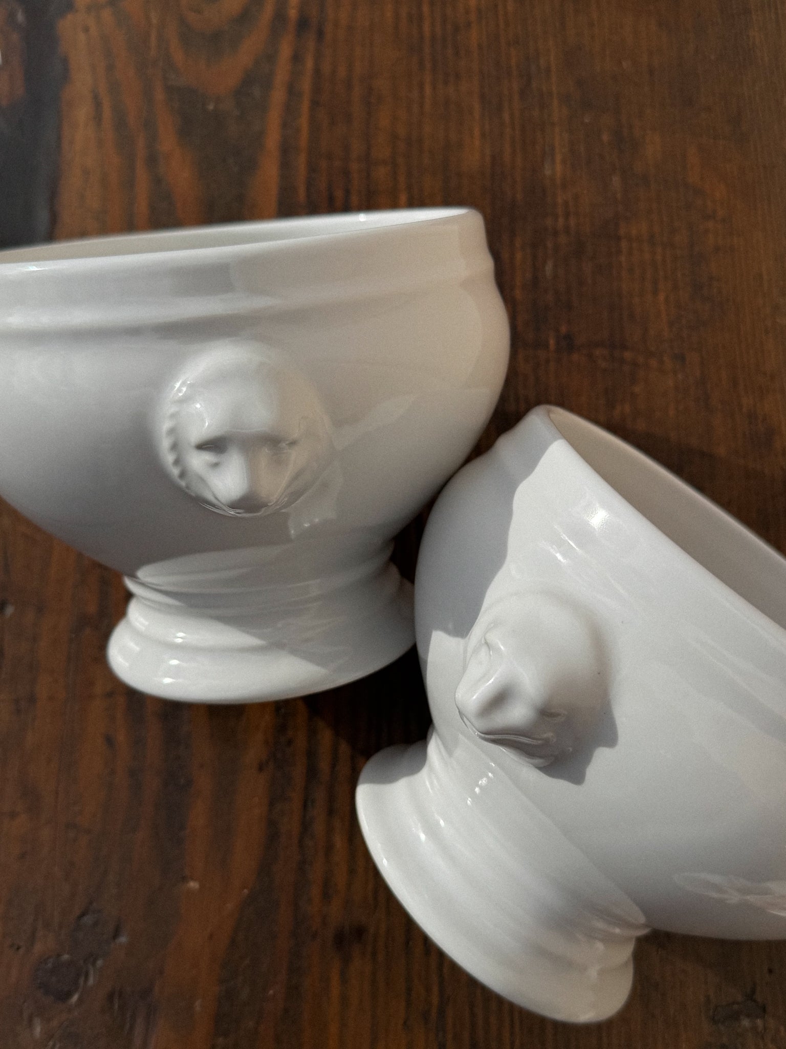 Set 2 keramických misek s lvími hlavami