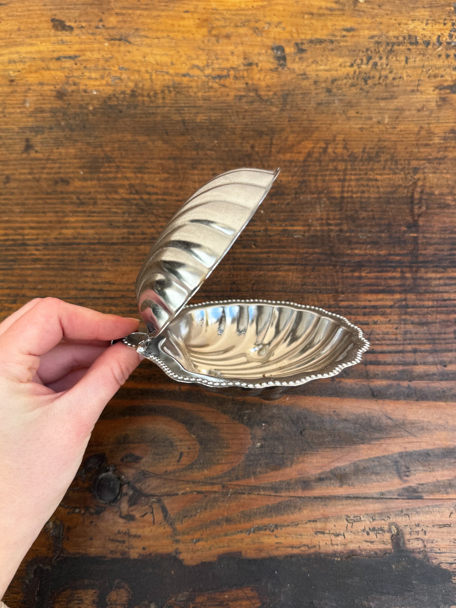 Dekorativní vintage miska ve tvaru mušle