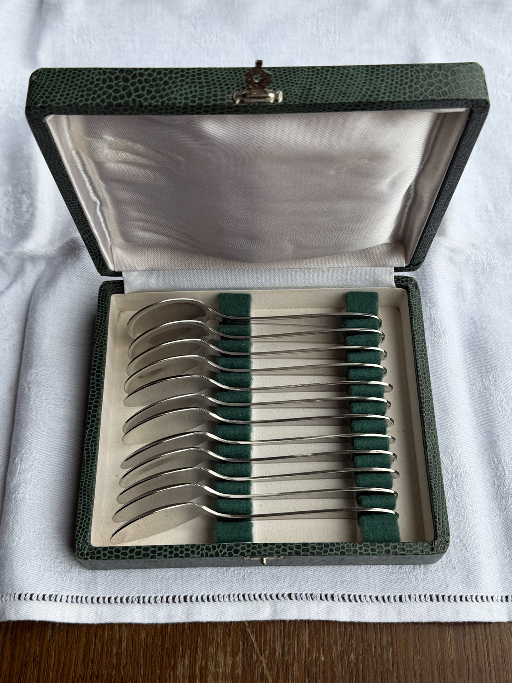 Sada vintage lžiček v kazetě 12 ks